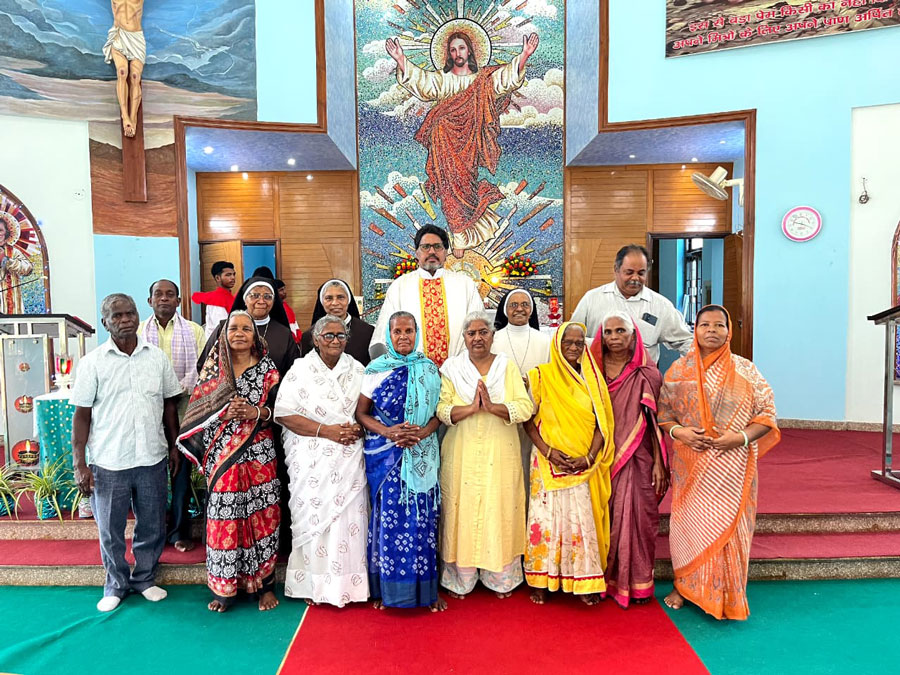 Grandparent’s & Elderly’s Day Celebration at St Vianney Church Bagrana Parish Grandparent’s & Elderly’s Day Celebration at St Vianney Church Bagrana Parish